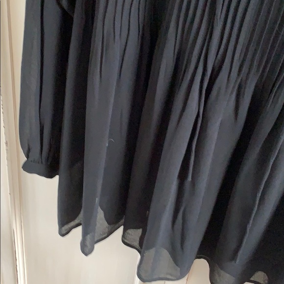 Ann Taylor sheer flowey top--worn once - Picture 2 of 4